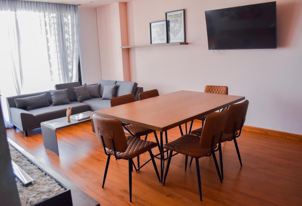 Hotel V1501 Pasto Kültér fotó A living room in a typical apartment