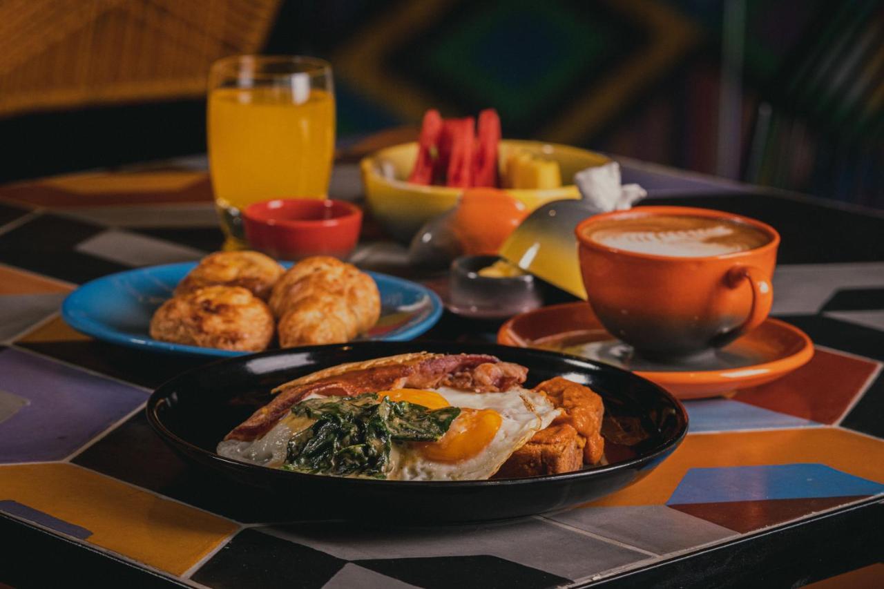 Hotel V1501 Pasto Kültér fotó A typical breakfast in Brazil