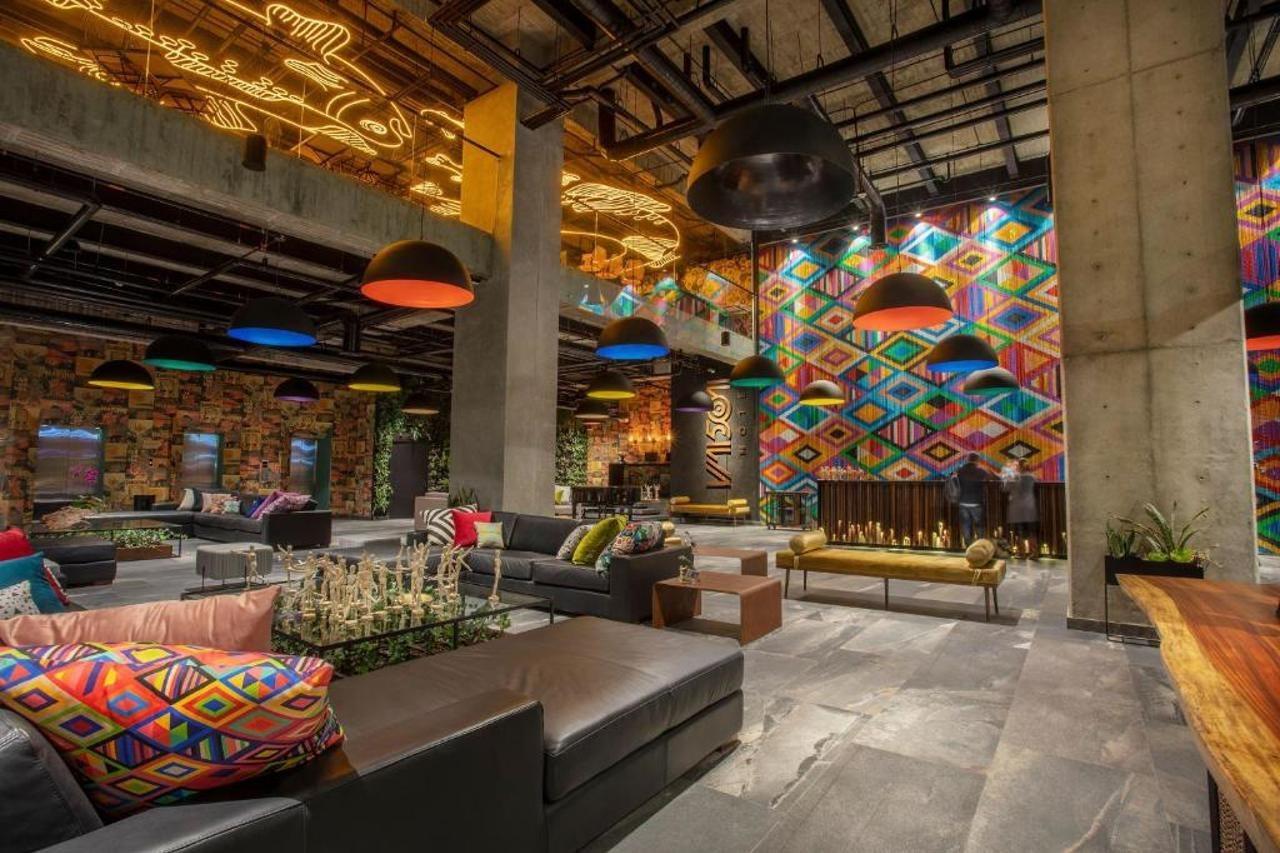 Hotel V1501 Pasto Kültér fotó Interior of the Starbucks Reserve Roastery in Milan, Italy